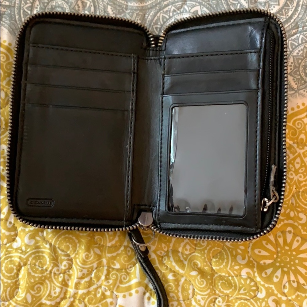Coach Wallet - Picture 4 of 5